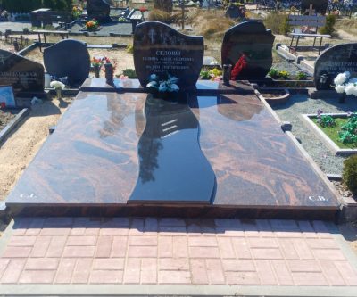 Divvietīgā kapu sēta.. (nožogojums)